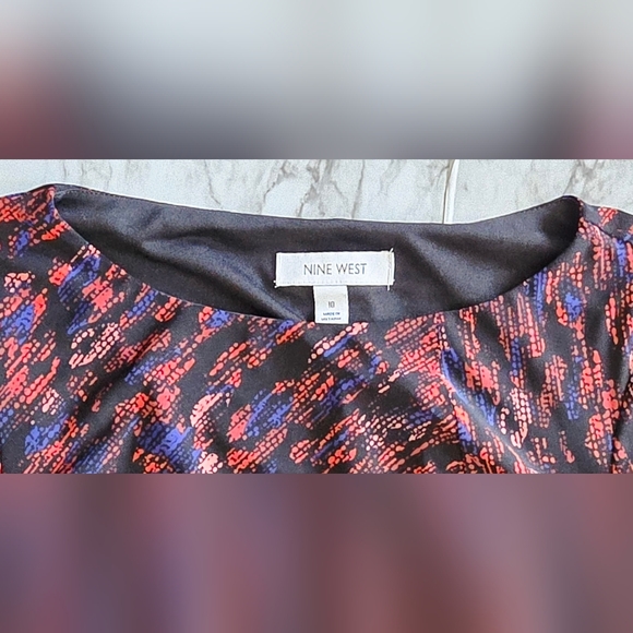 Nine West Long Sleeve Ruched Midi Dress - Picture 4 of 9